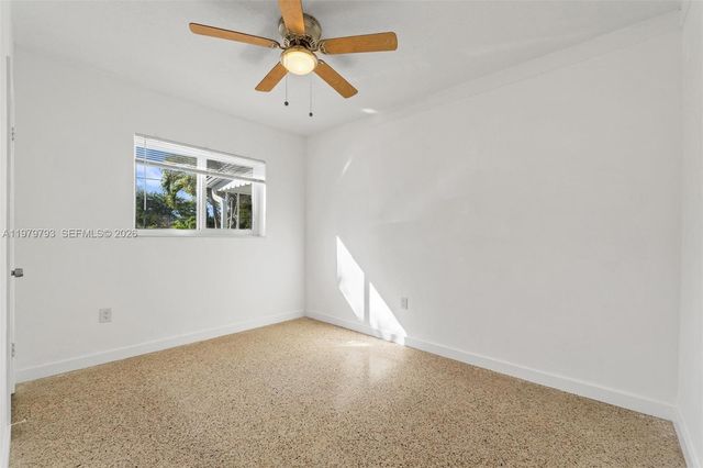 201 NE 169th St 201, North Miami Beach, FL 33162