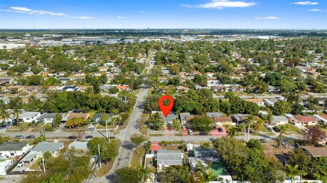 201 NE 169th St 201, North Miami Beach, FL 33162