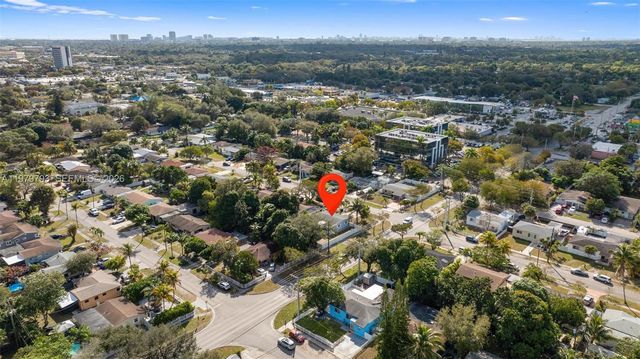 201 NE 169th St 201, North Miami Beach, FL 33162