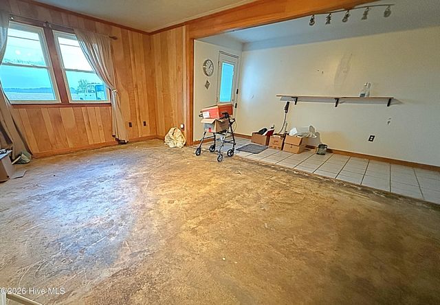 128 N Indiantown Road, Shawboro, NC 27973