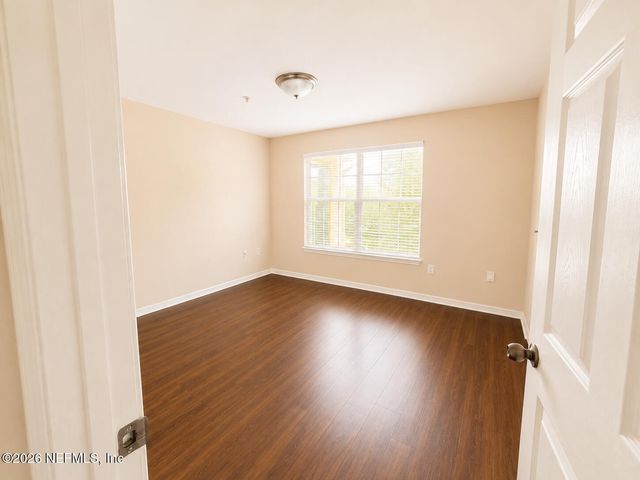 7800 POINT MEADOWS Drive 731, Jacksonville, FL 32256