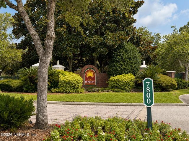 7800 POINT MEADOWS Drive 731, Jacksonville, FL 32256