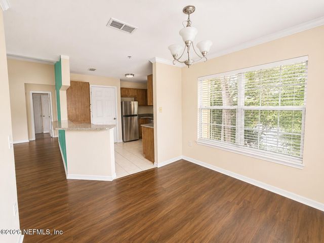 7800 POINT MEADOWS Drive 731, Jacksonville, FL 32256