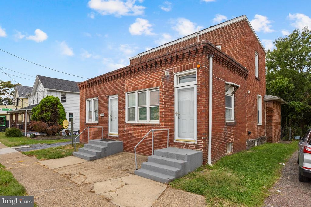 616 ROUTE 130 CAMDEN AVE, BURLINGTON, NJ 08016 — photo 2
