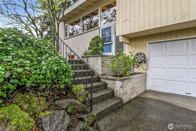 12647 SE 54th Street, Bellevue, WA 98006