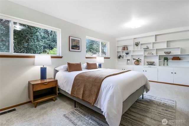 12647 SE 54th Street, Bellevue, WA 98006