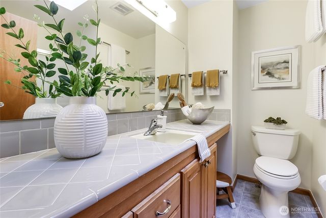 12647 SE 54th Street, Bellevue, WA 98006