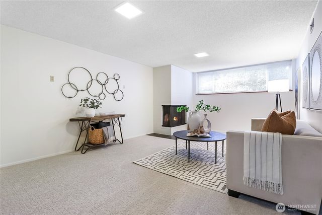 12647 SE 54th Street, Bellevue, WA 98006