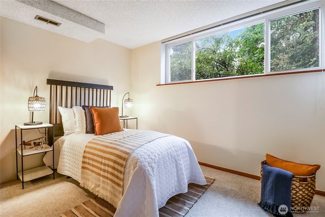 12647 SE 54th Street, Bellevue, WA 98006