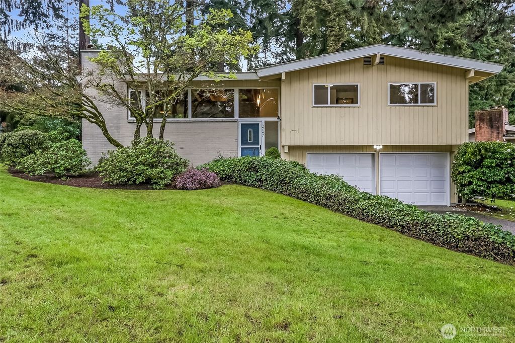 12647 SE 54th Street, Bellevue, WA 98006