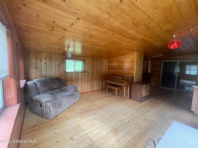 2447 Turner Hill Rd, Bonners Ferry, ID 83805