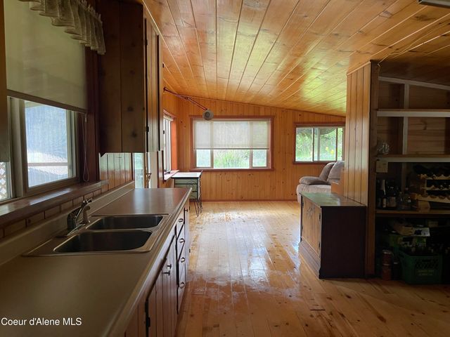 2447 Turner Hill Rd, Bonners Ferry, ID 83805