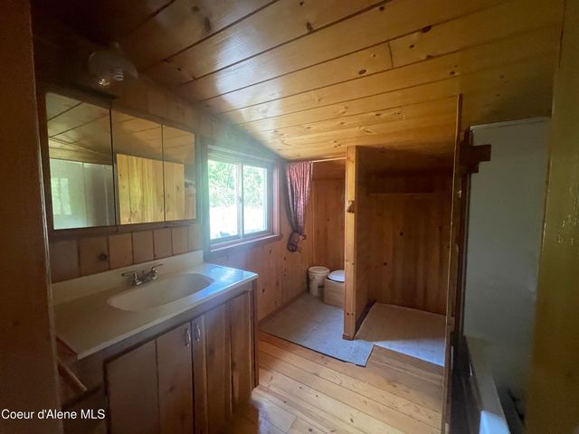 2447 Turner Hill Rd, Bonners Ferry, ID 83805