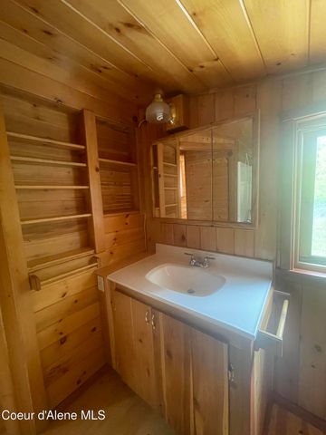 2447 Turner Hill Rd, Bonners Ferry, ID 83805