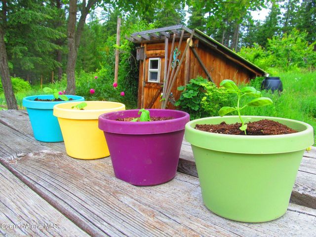 2447 Turner Hill Rd, Bonners Ferry, ID 83805