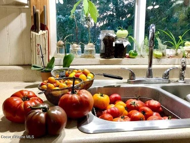 2447 Turner Hill Rd, Bonners Ferry, ID 83805