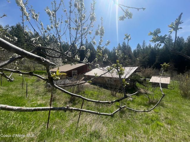 2447 Turner Hill Rd, Bonners Ferry, ID 83805