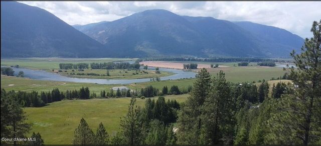 2447 Turner Hill Rd, Bonners Ferry, ID 83805