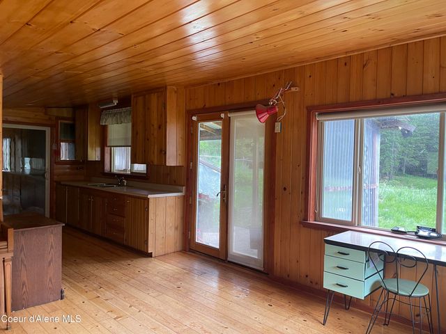 2447 Turner Hill Rd, Bonners Ferry, ID 83805
