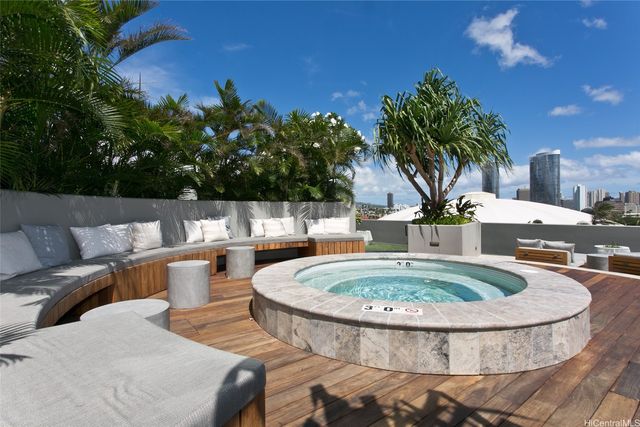 888 Kapiolani Boulevard 3502, Honolulu, HI 96813