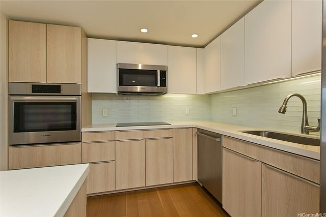888 Kapiolani Boulevard 3502, Honolulu, HI 96813
