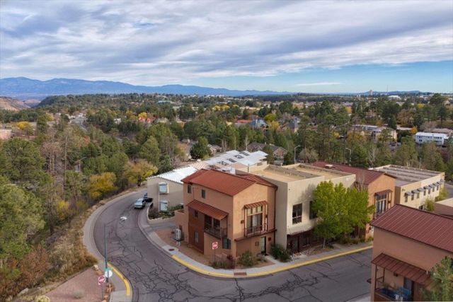 4714 Quemazon Place, Los Alamos, NM 87544