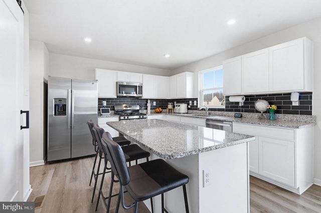 118 EQUINE DR, Marietta, PA 17547