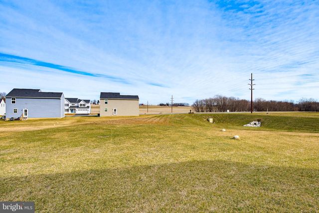 118 EQUINE DR, Marietta, PA 17547