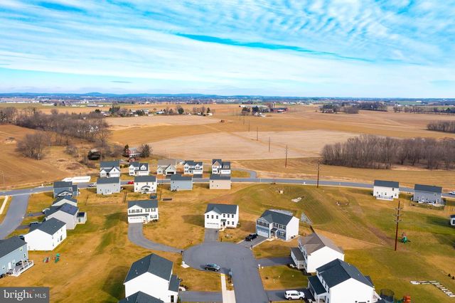 118 EQUINE DR, Marietta, PA 17547