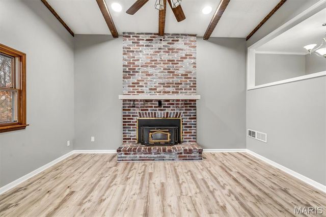 5439 Valleyside Lane, St Louis, MO 63128