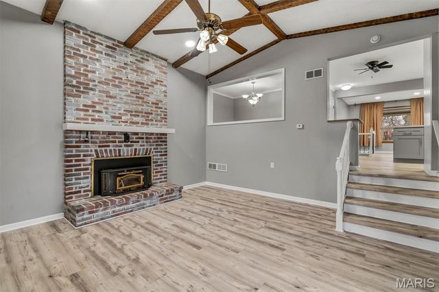 5439 Valleyside Lane, St Louis, MO 63128