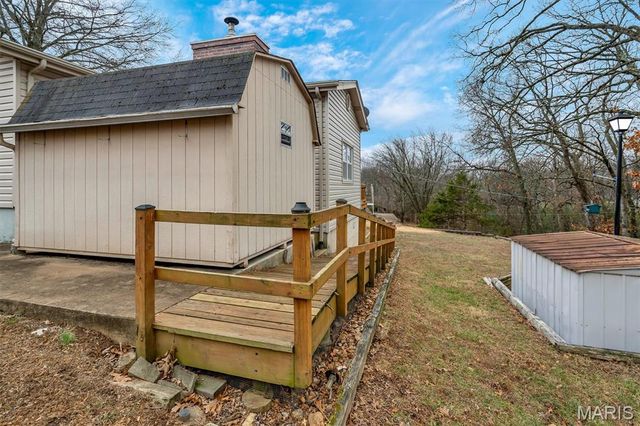 5439 Valleyside Lane, St Louis, MO 63128