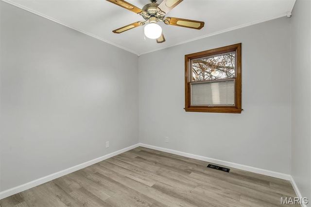 5439 Valleyside Lane, St Louis, MO 63128