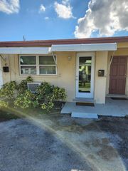 65 W 34th Street B, Riviera Beach, FL 33404