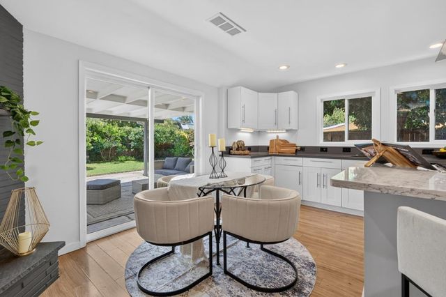 1185 Weber Way, Sacramento, CA 95822
