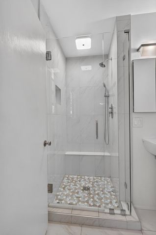 1185 Weber Way, Sacramento, CA 95822