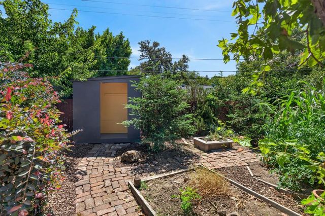 1185 Weber Way, Sacramento, CA 95822