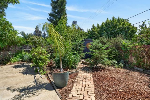 1185 Weber Way, Sacramento, CA 95822