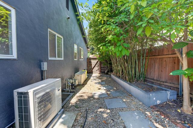 1185 Weber Way, Sacramento, CA 95822