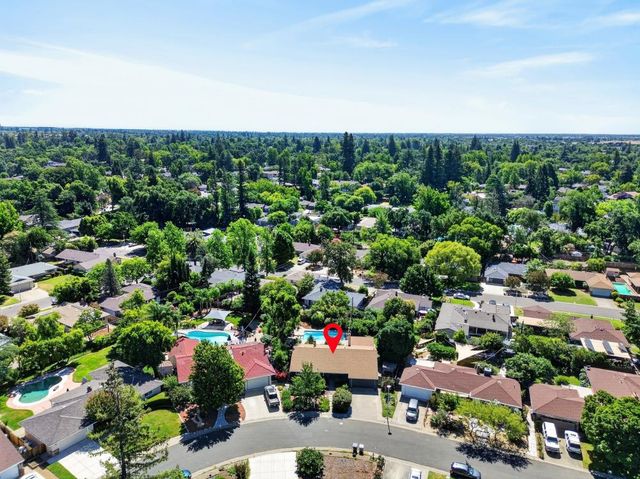 1185 Weber Way, Sacramento, CA 95822