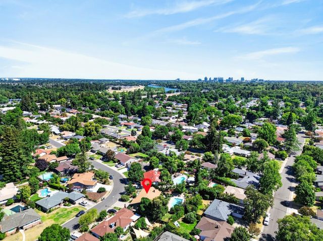 1185 Weber Way, Sacramento, CA 95822