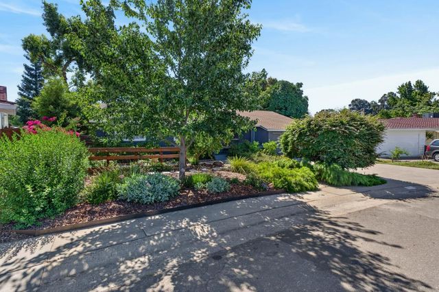 1185 Weber Way, Sacramento, CA 95822
