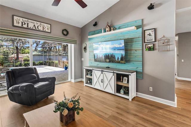 2754 BUCKHORN OAKS DRIVE, Valrico, FL 33594