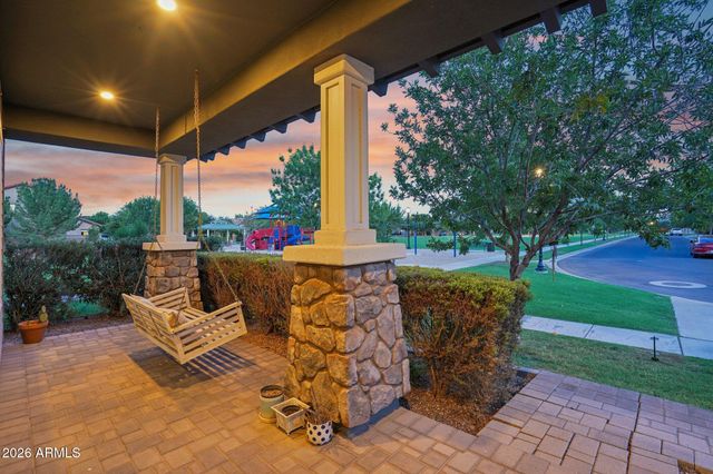 2968 E APPALOOSA Road, Gilbert, AZ 85296