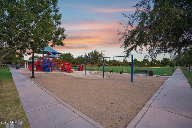 2968 E APPALOOSA Road, Gilbert, AZ 85296