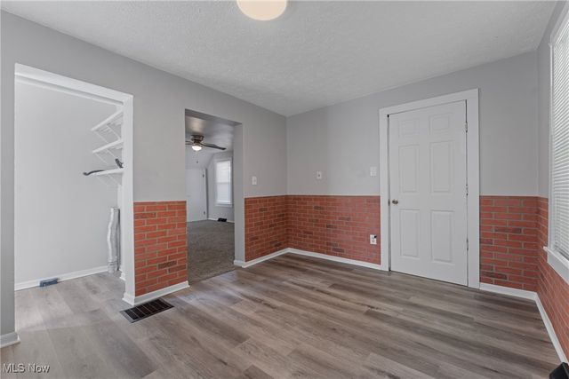 223 Maple Avenue E, Hartville, OH 44632