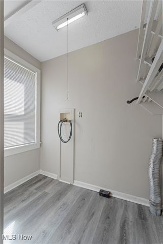 223 Maple Avenue E, Hartville, OH 44632