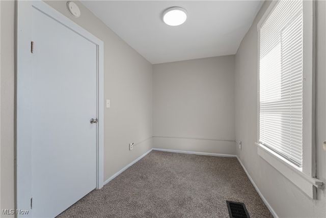 223 Maple Avenue E, Hartville, OH 44632