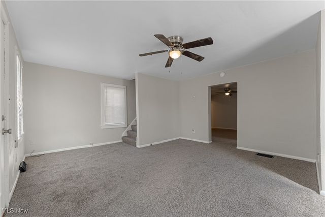 223 Maple Avenue E, Hartville, OH 44632