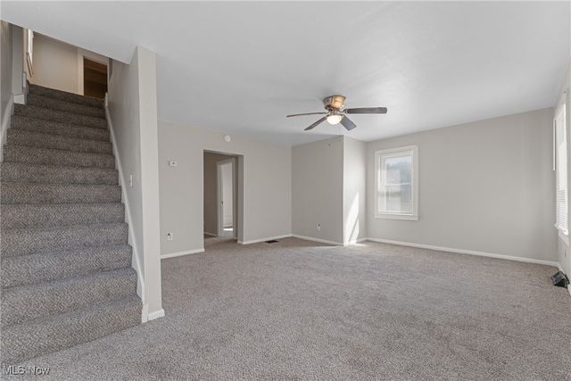 223 Maple Avenue E, Hartville, OH 44632